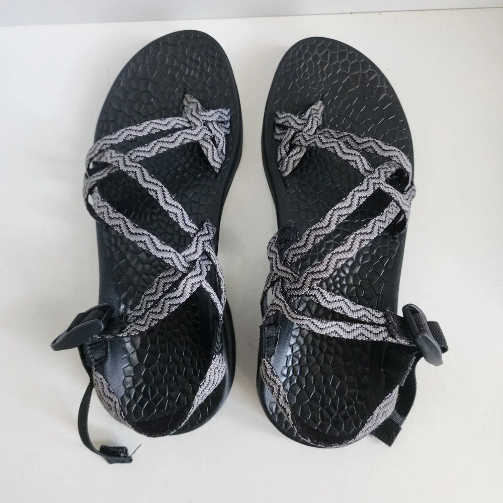 Chaco Z/Cloud 2 Womens Size 10 Black Grey Strappy Toe Loop Hiking Sandals
